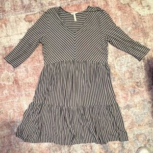Matilda Jane Gray Black Striped A-Line Large Dress V-Neck 3/4 Sleeve